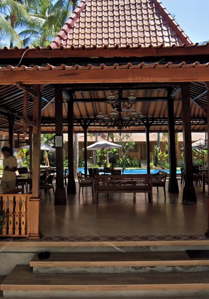 Villa Lova Sambirenteng