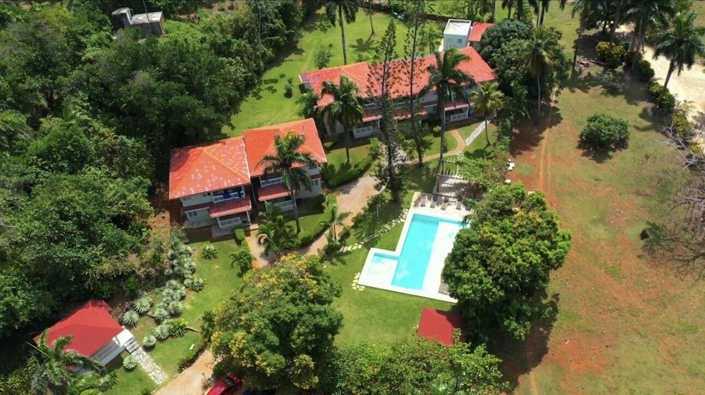 El Pelicano Apart-Hotel