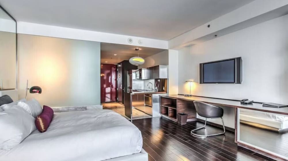 Studios With Gorgeous Views Of The Strip! 
