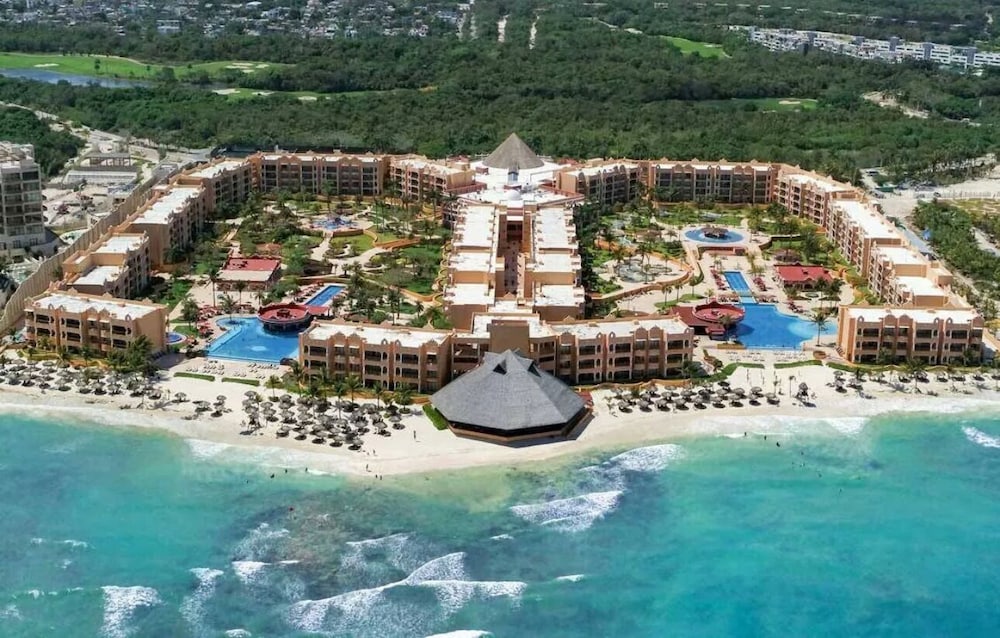 The Royal Haciendas All Suites Resort