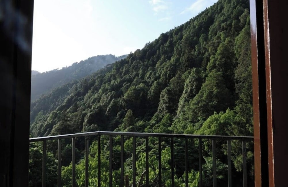 Hotel paradise hills