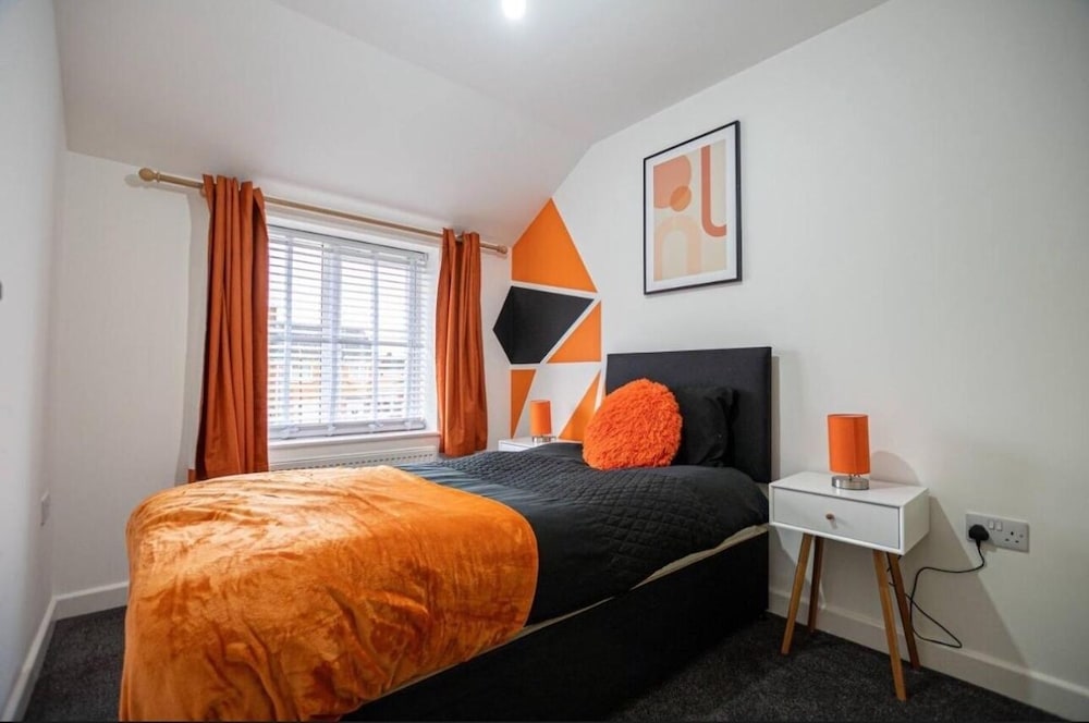 Durham Delightful 5-bed House Retreat