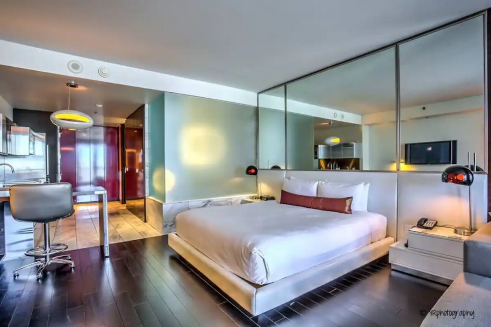 Studios With Gorgeous Views Of The Strip! 