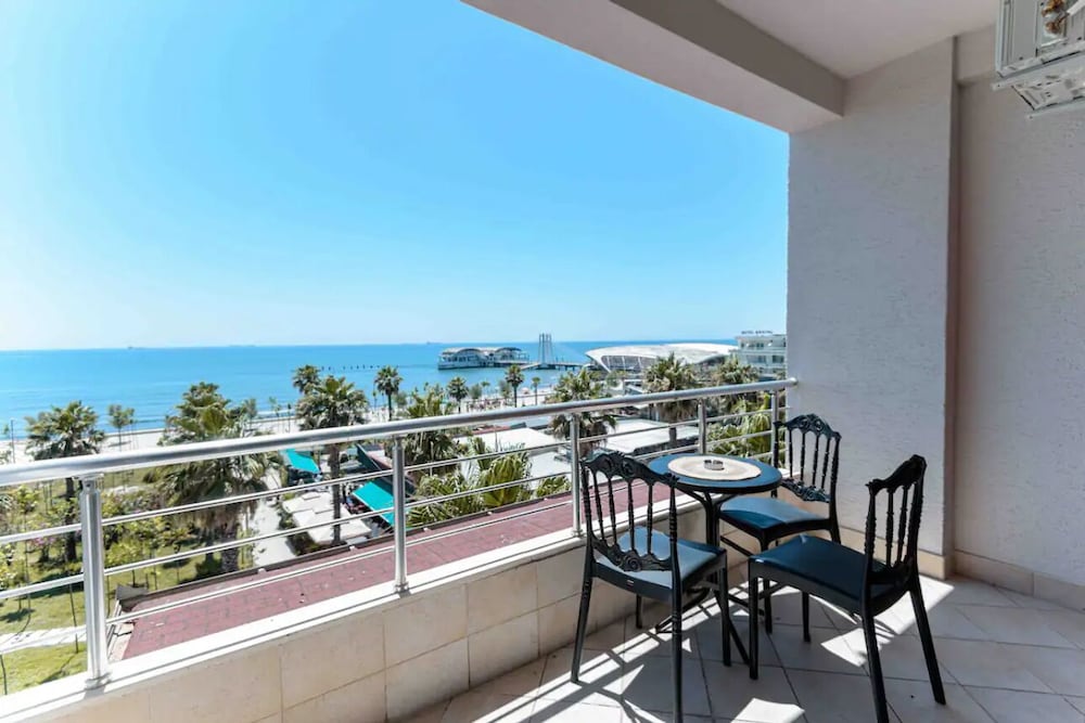 Grand View Apartment