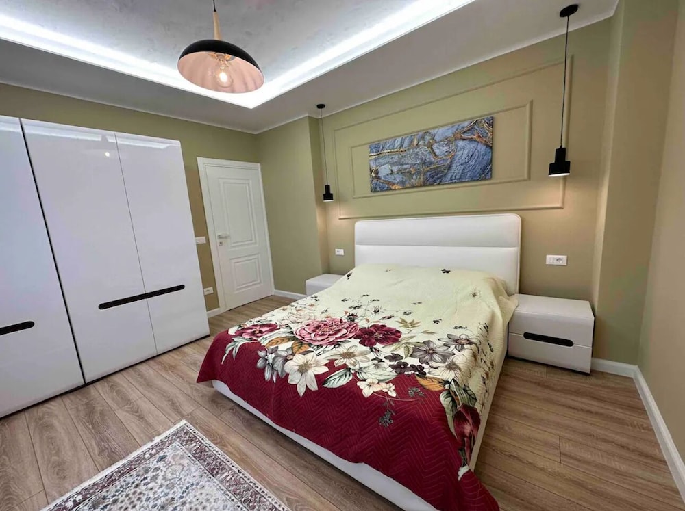 Royal Seaview Oasis