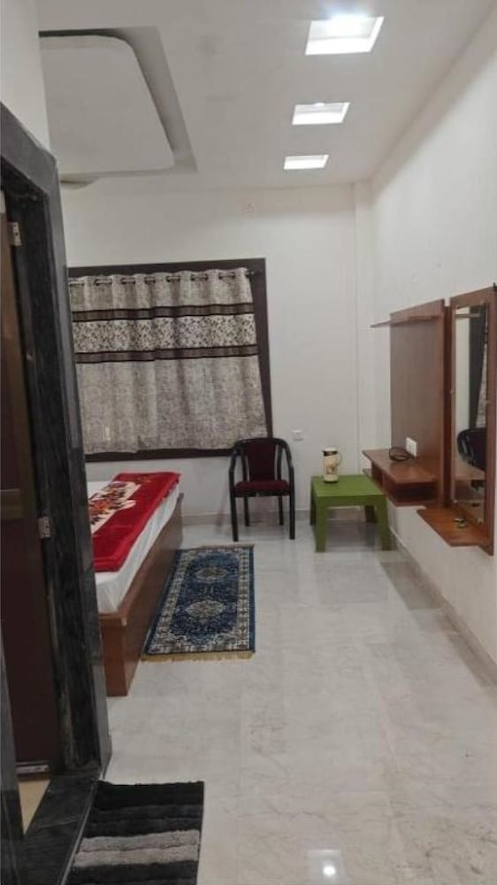 Hotel Maa Parvati Residency - Chitrakoot