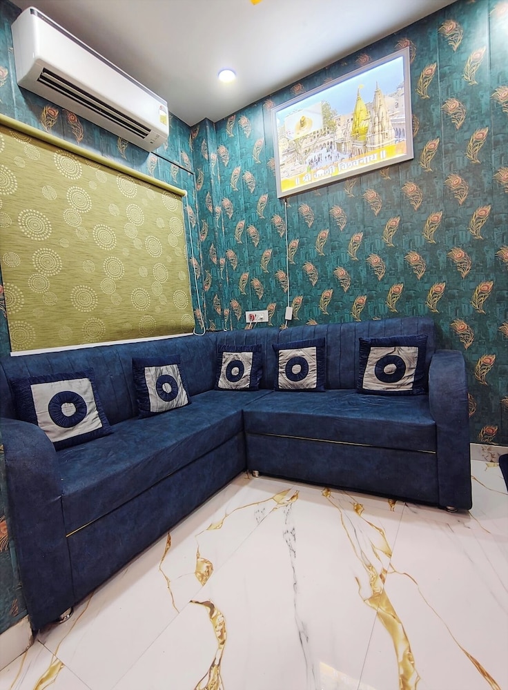 Hotel Pvs Grand Varanasi