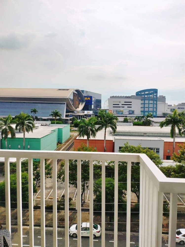 Premiere Haven at Sea Residences