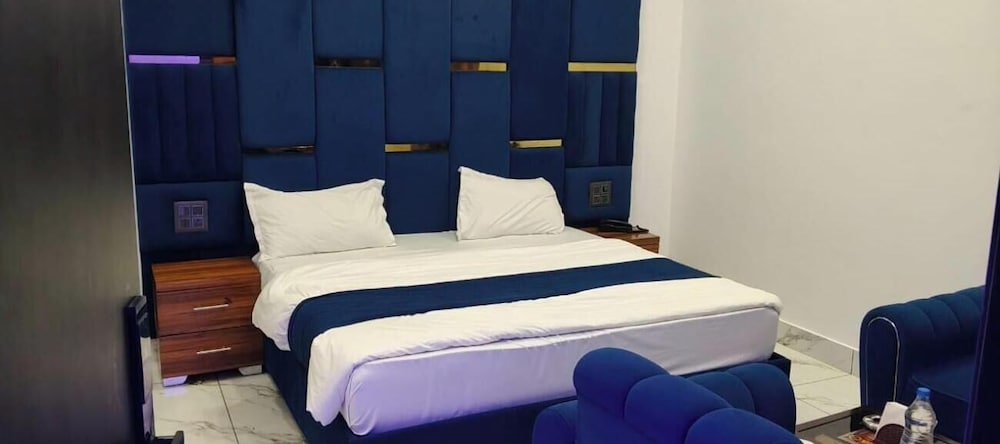 Govindham Hotel & Restaurant