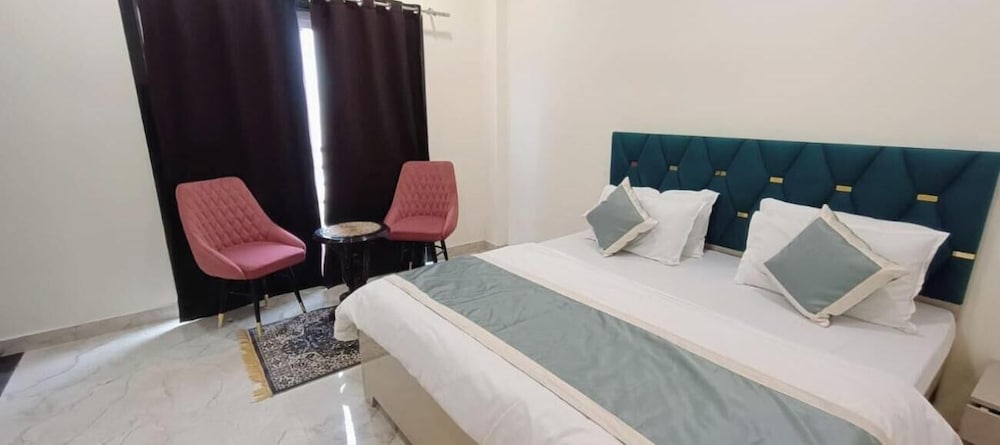 Hotel Royal Bliss