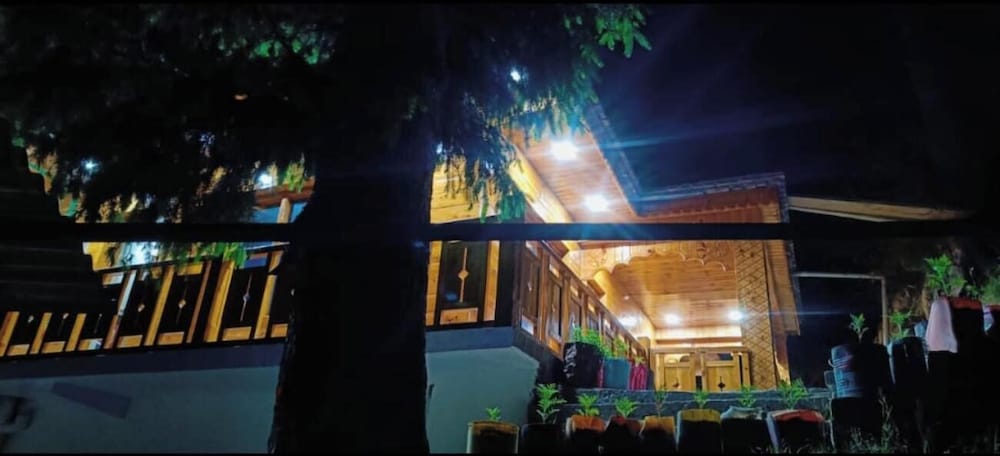 Harsil apple homestay