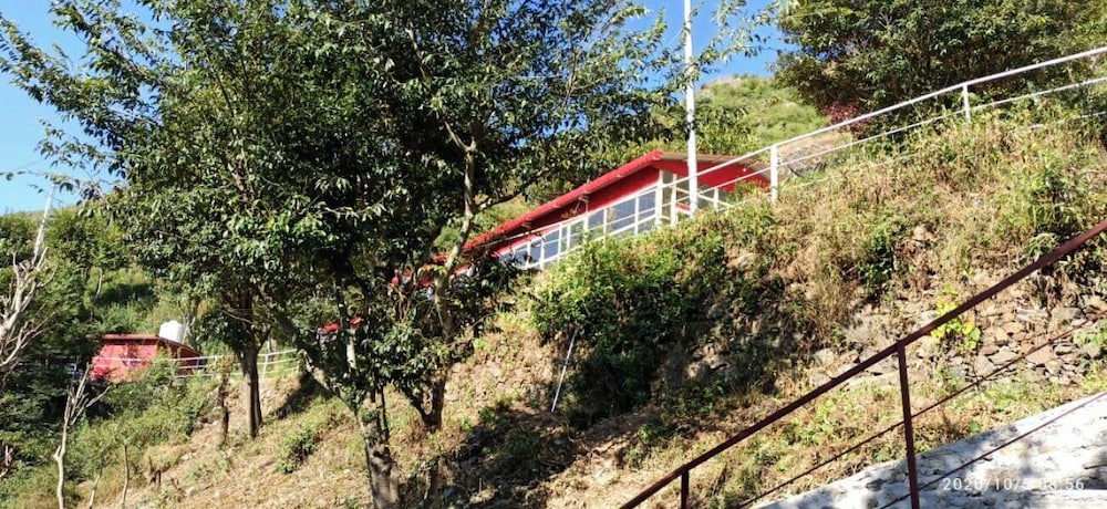 Vertical Valley Resort