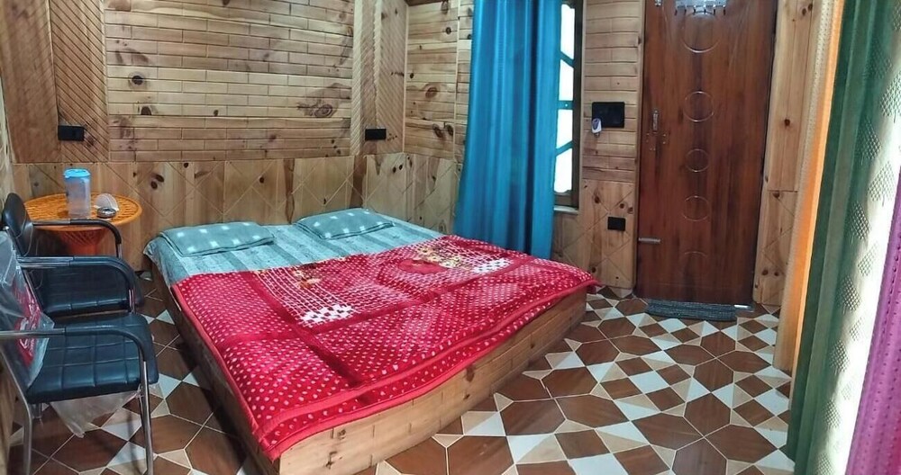 SANDEEP HOME STAY