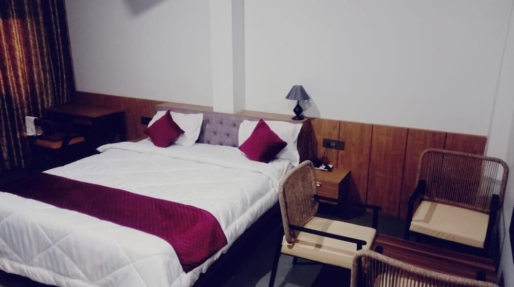 Hotel Kesar bagh