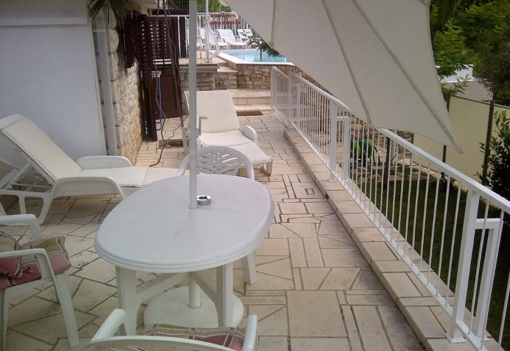 Knez - With Private Pool - H view 5