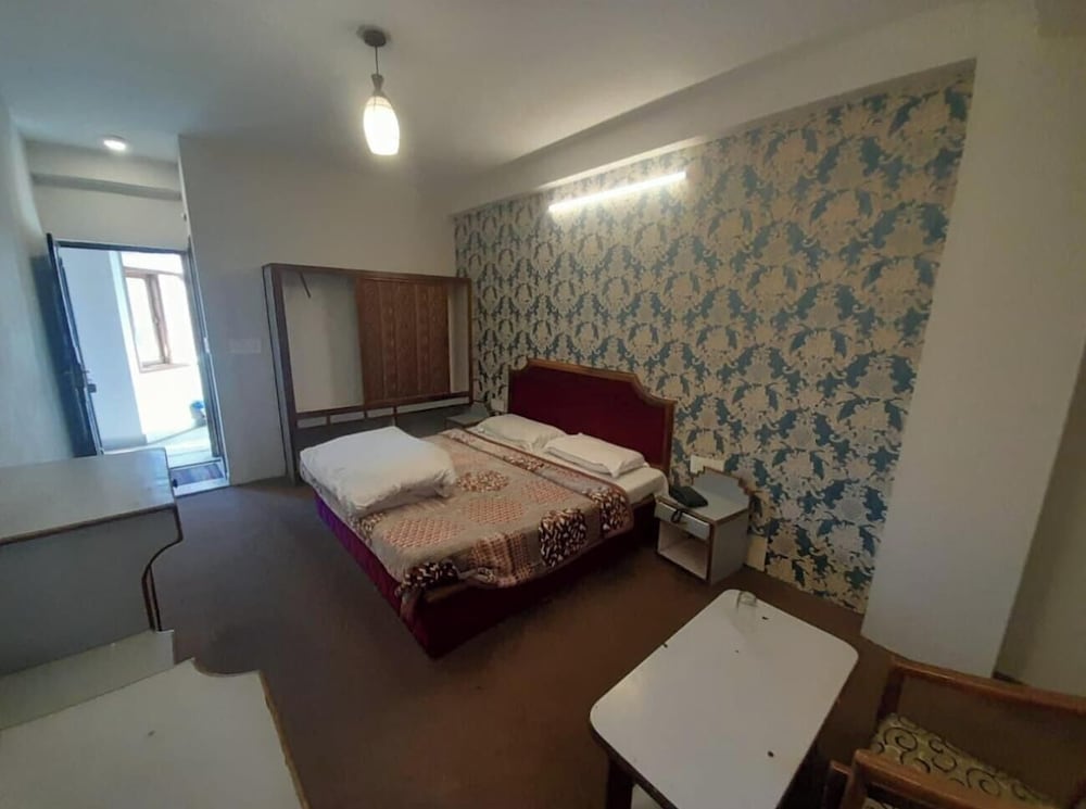 Hotel Sharma Guest House