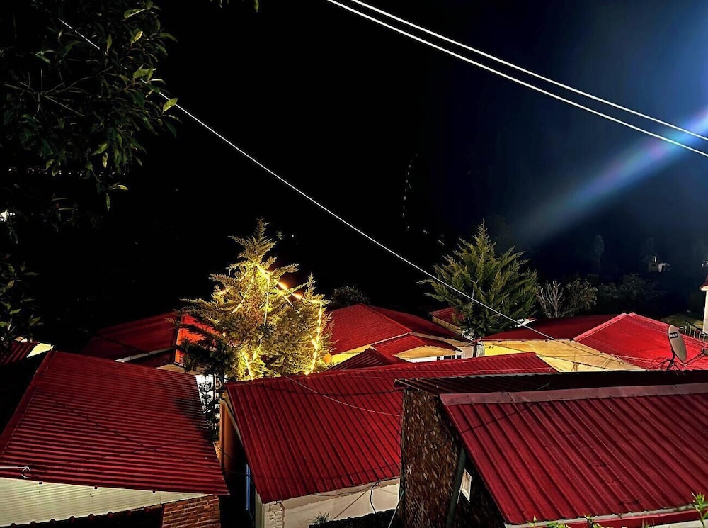 Shri Narayan Resort