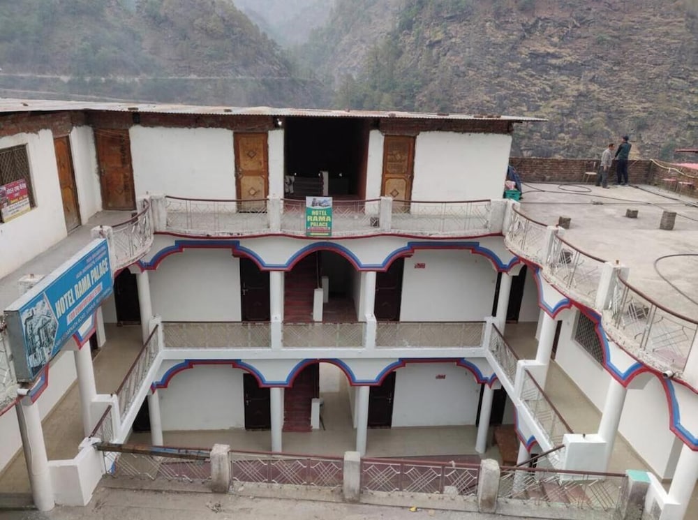 Hotel Rama Palace