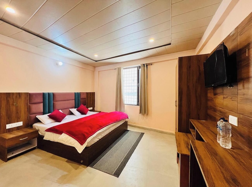 Hotel Maa Bhuvneswari
