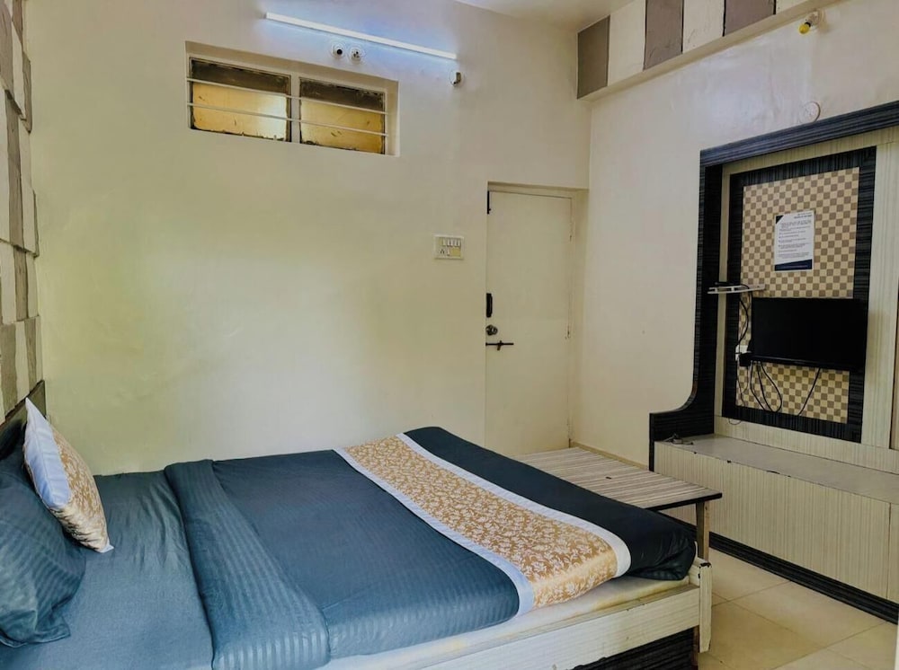 Hotel Neelam