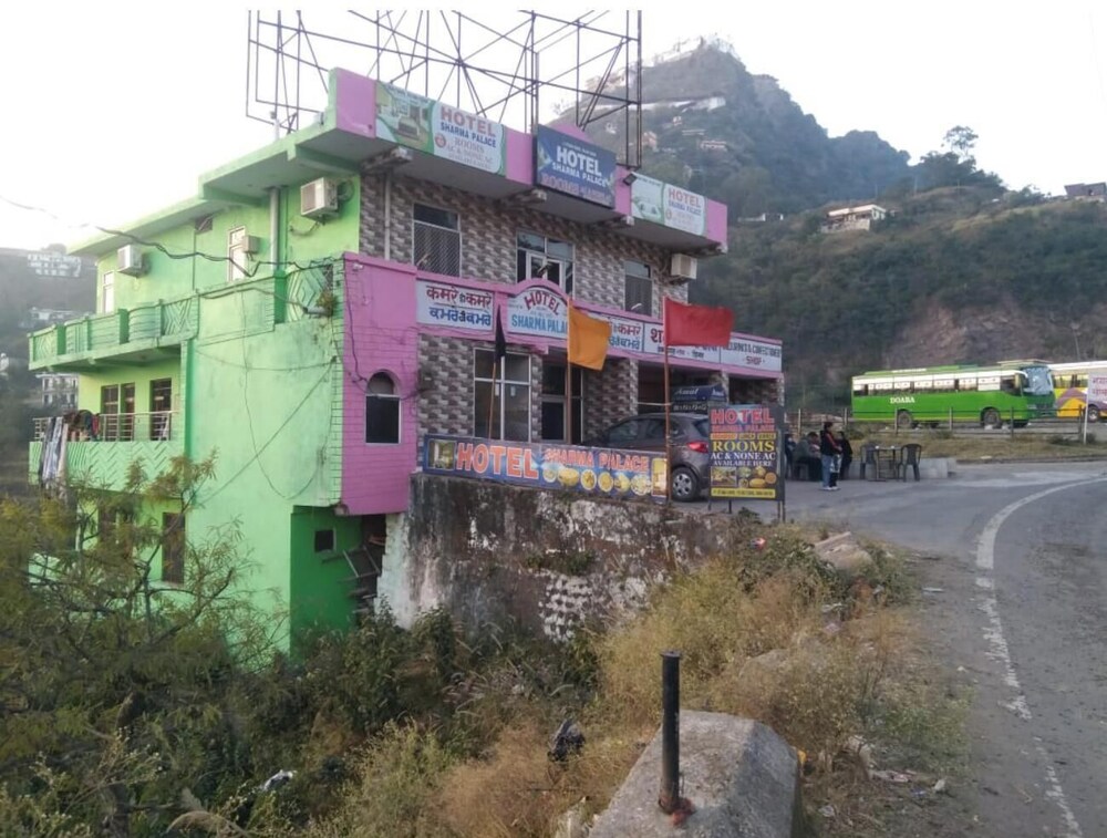 Hotel Sharma Guest House