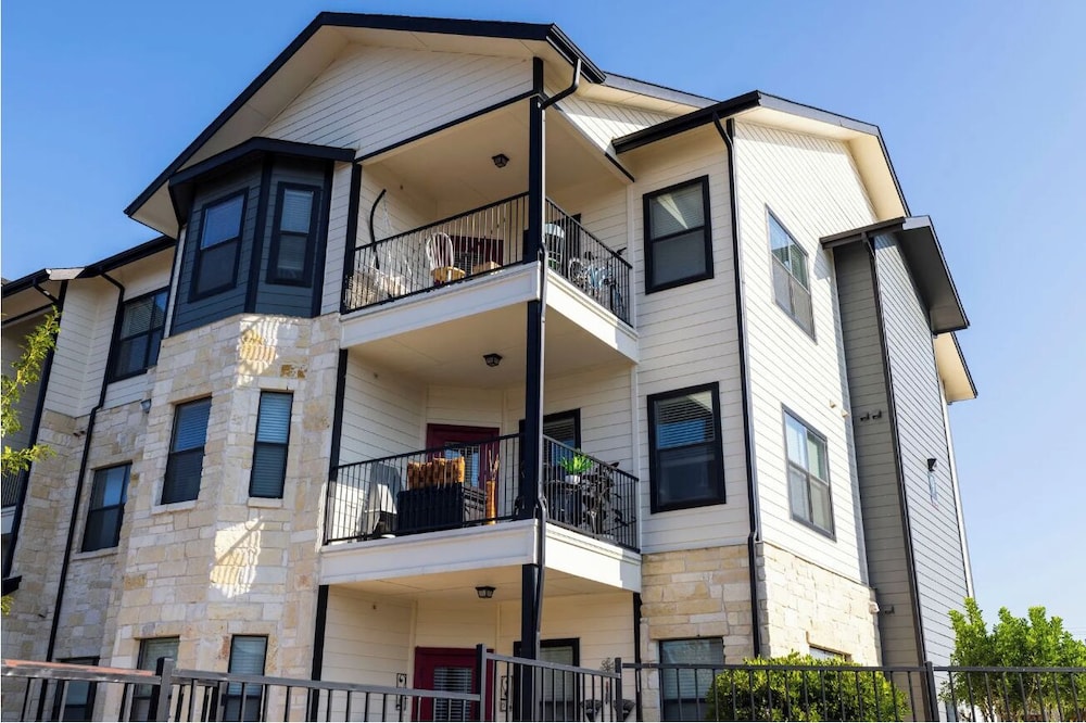 Landing San Antonio Alamo Ranch Apartments