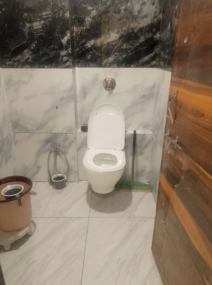 Hotel Maa Tulsi Guest House
