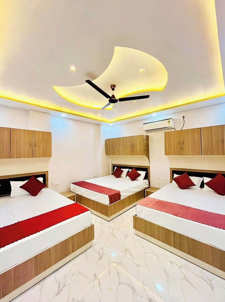 Hotel Pvs Grand Varanasi