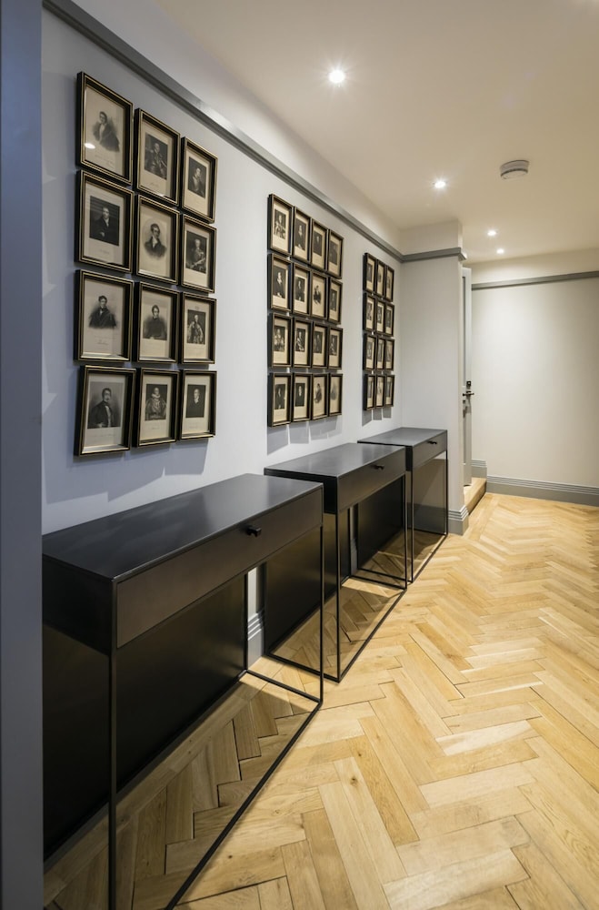 The Hanover Suite in London