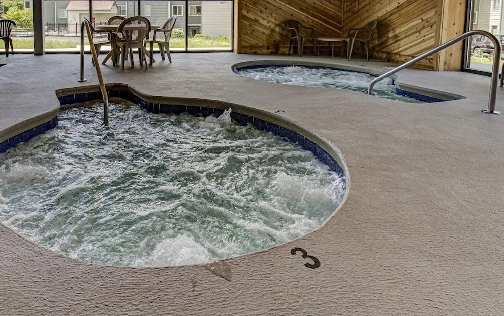 Heavenly View 2 Bedroom Condo
