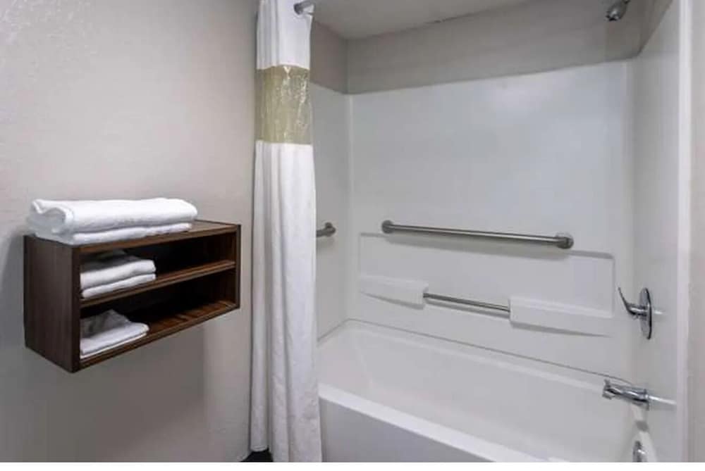 Haven Inn & Suites