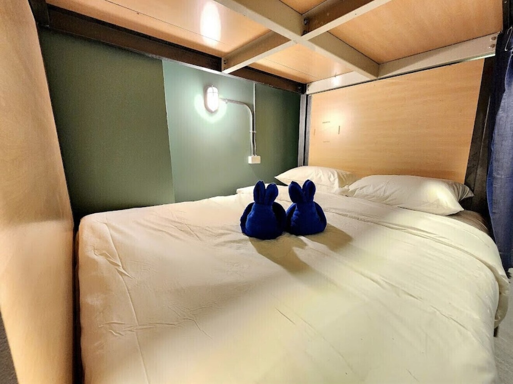 Glur Hostel Pattaya Walking Street