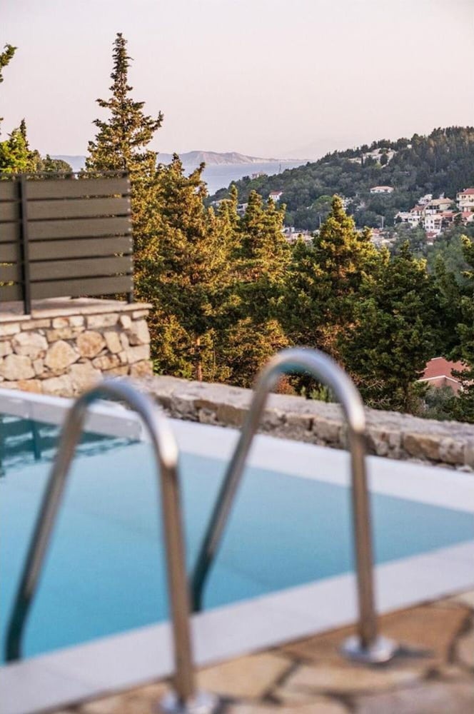 Villa Hill View Dio in Paxi