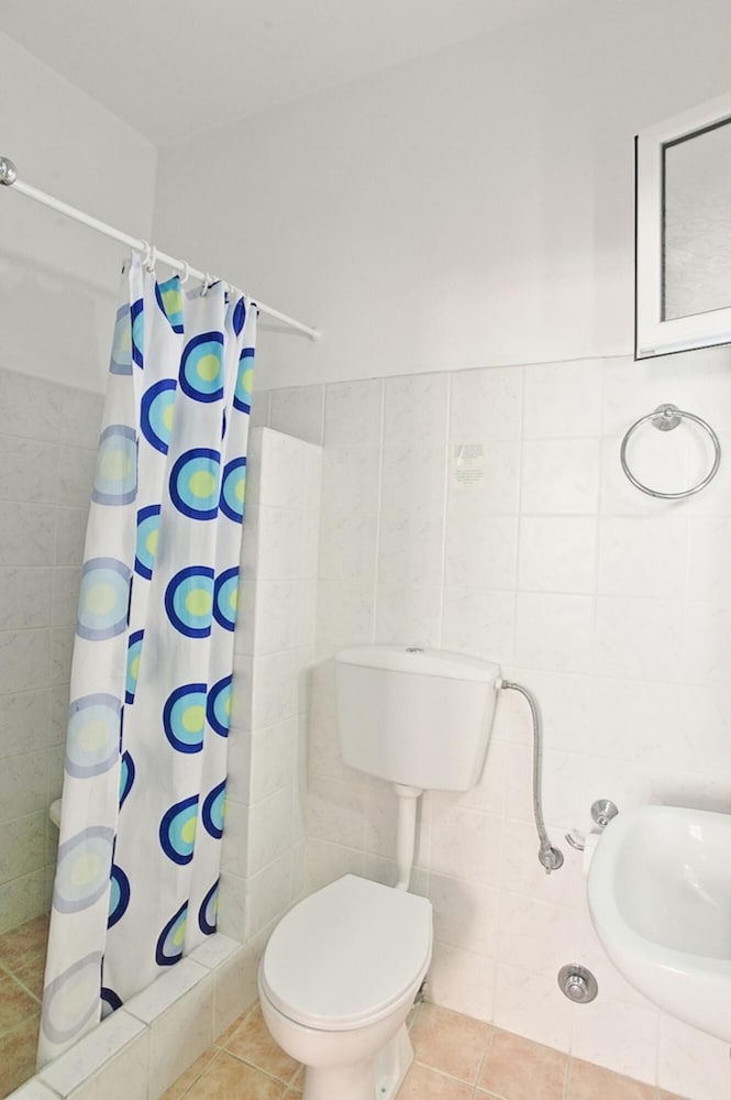Jasmin in Katavolos With 1 Bedrooms and 1 Bathrooms view 3