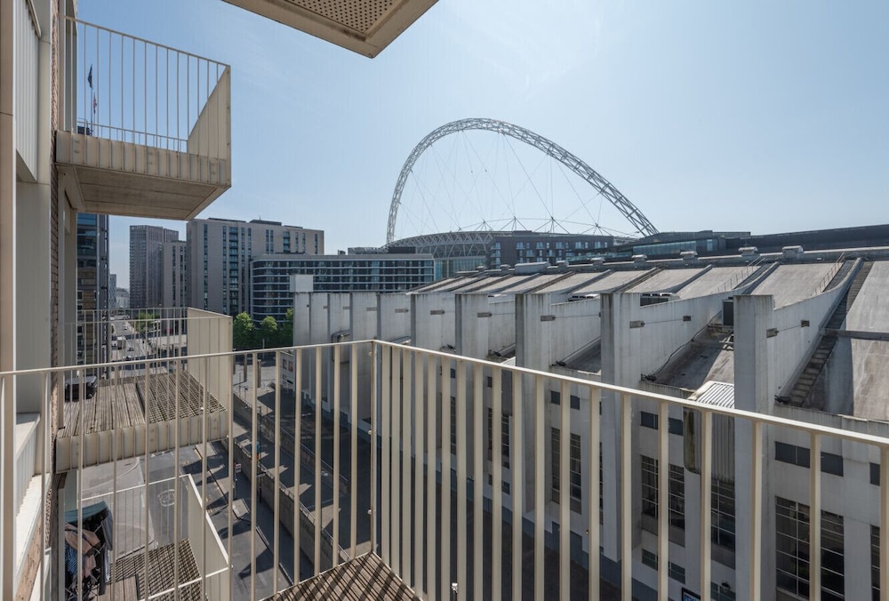 Dakota Apartment Wembley Stadium