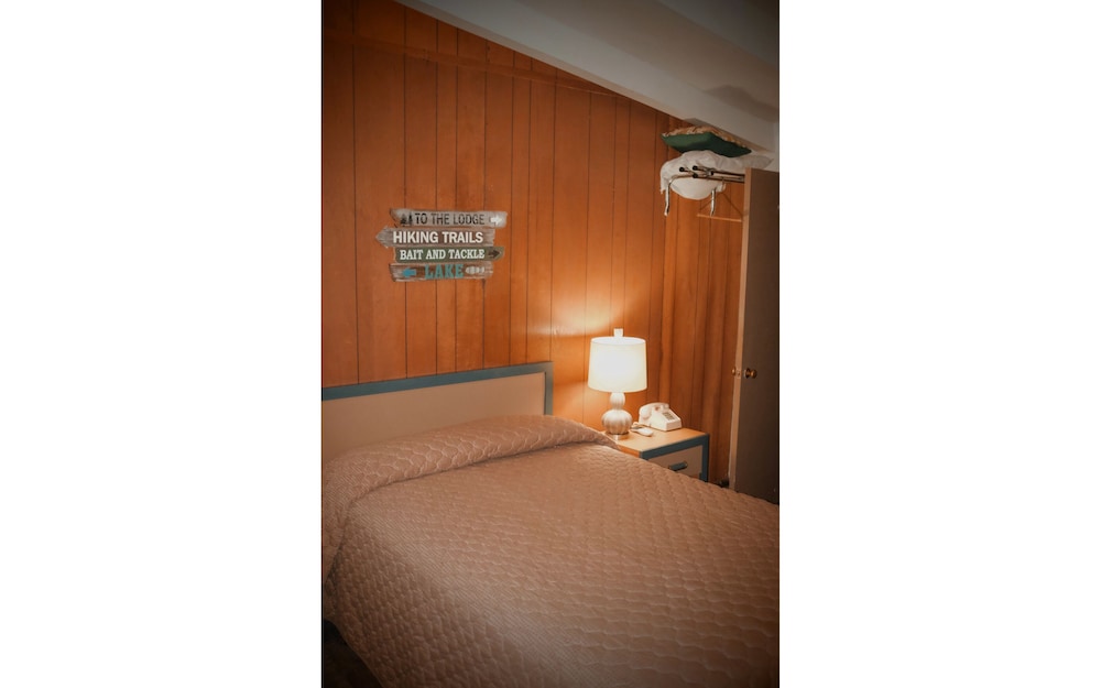 The Lodge Motel