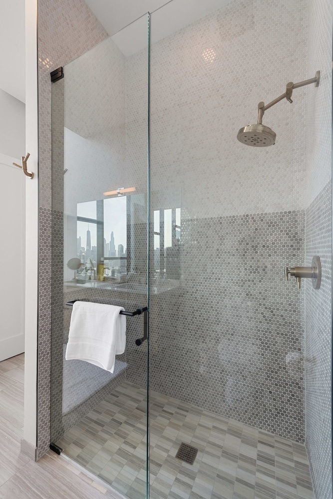 River West 2 Penthouses Skyline Group Comfort