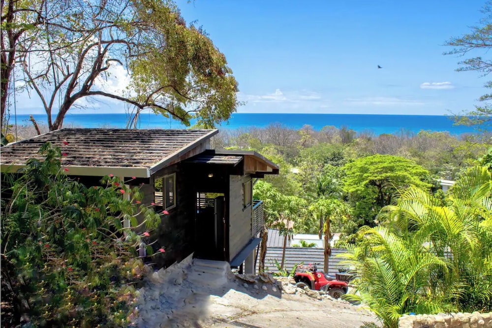 Sea View Paradise Retreat by Sea N' Rent