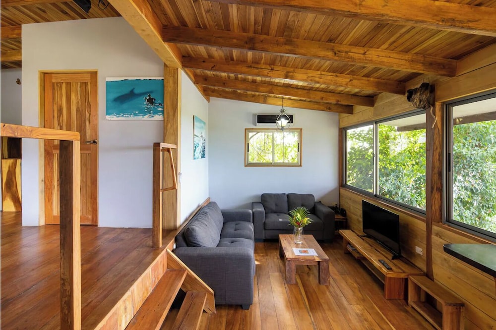 Sea View Paradise Retreat by Sea N' Rent