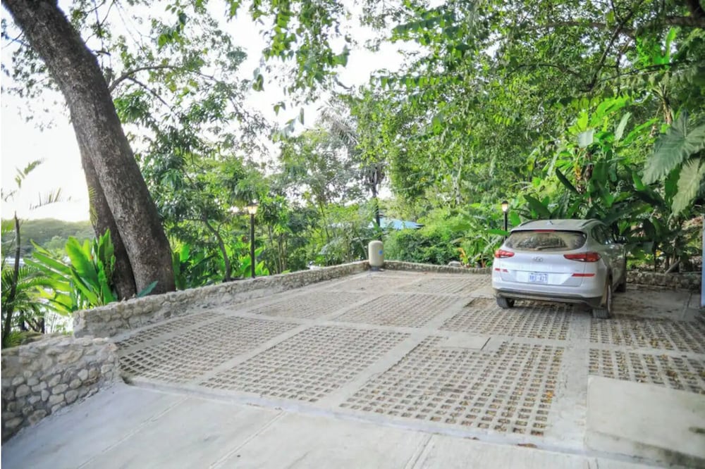 Sea View Paradise Retreat by Sea N' Rent