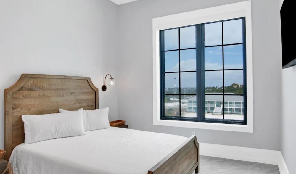 Sea La Vie at Eleanor Beach