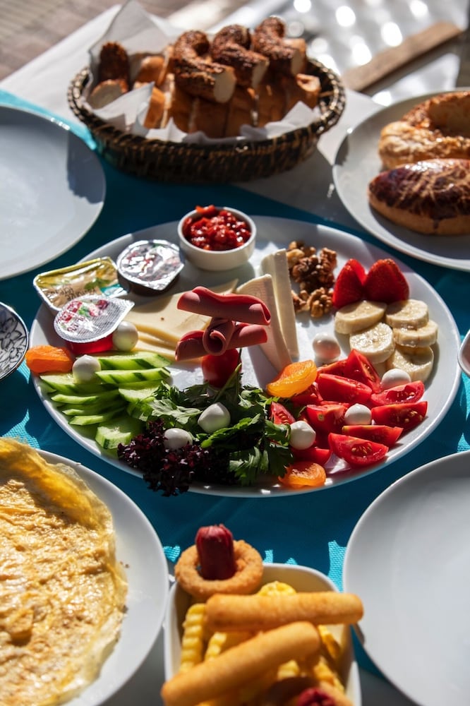 Castle Eski Şehir - Image 20