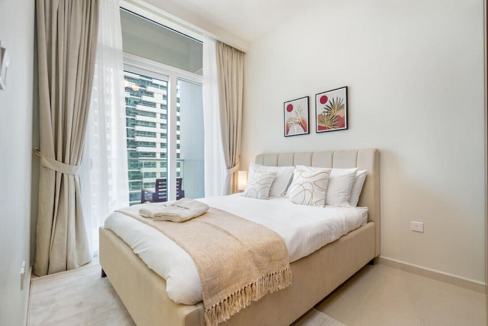 Soothing 1BR at Downtown Dubai Business Bay