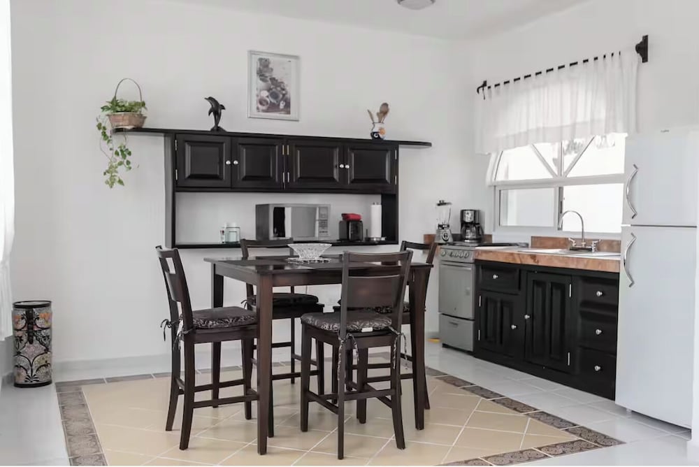 Studios walking distance to the beach