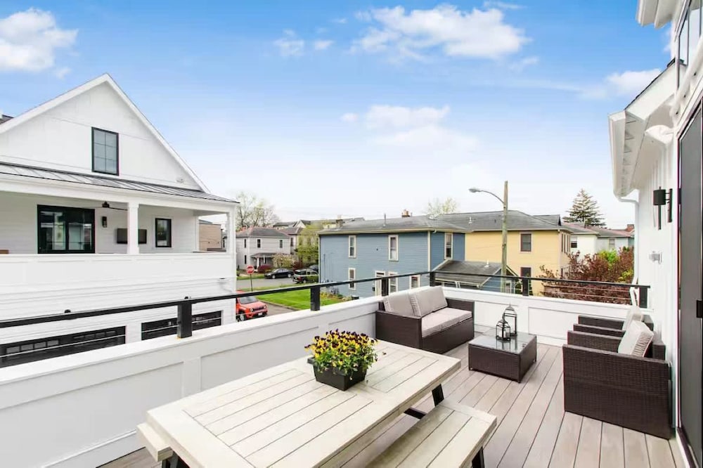 Jungle House Designer Residences – Downtown Columbus