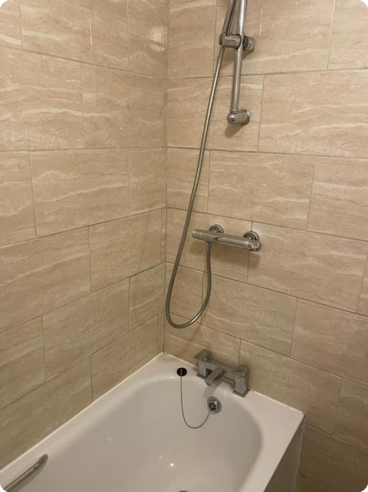 3br-sleeps5-balcony-centrallondon-ws95