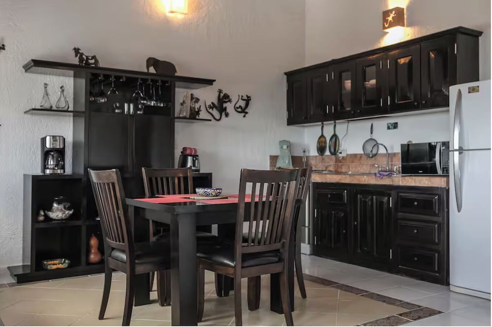 Studios walking distance to the beach