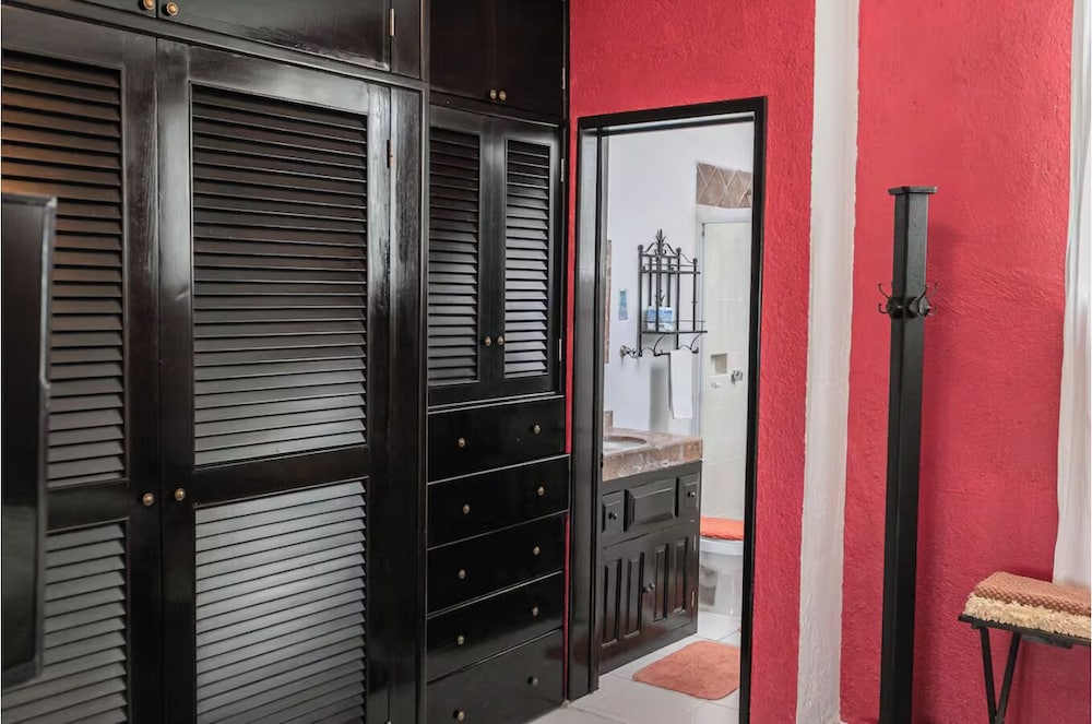 Studios walking distance to the beach