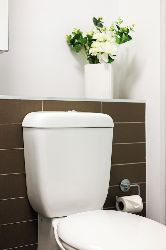 StayAU Leisure 2BR Modern CBD Apt