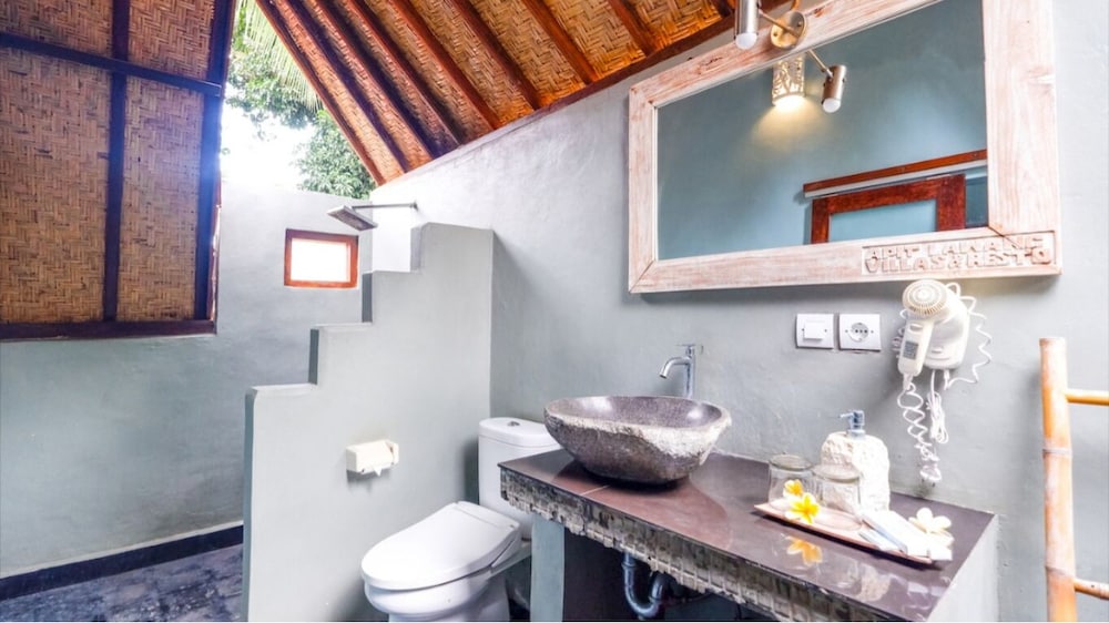 Apit Lawang Villas